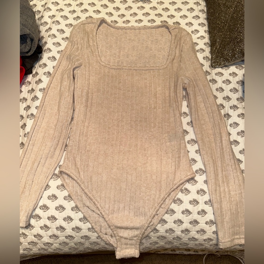 Cream Long Sleeve Square Neck Bodysuit